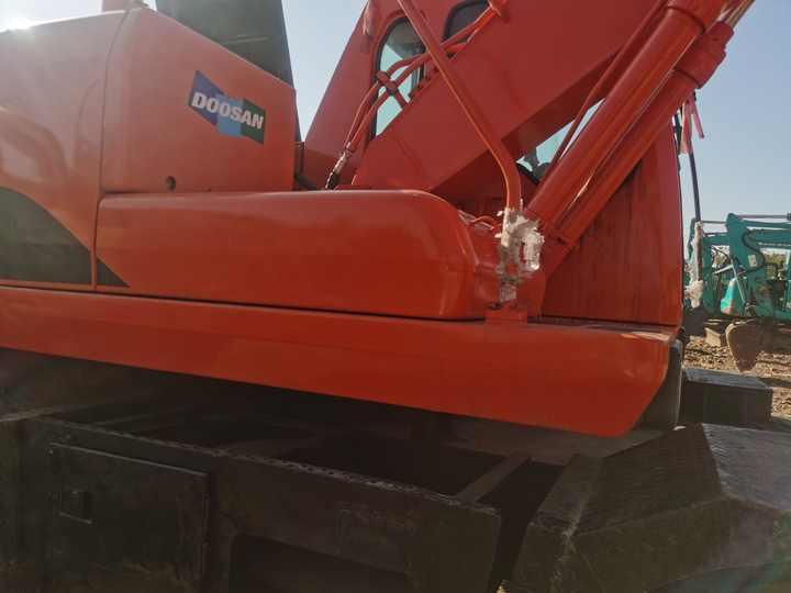Used Digger Doosan Dh150w-7 Construction Machinery Construction Digger Used Doosan Dh150w-7 Cheap Excavator - Kettenbagger: das Bild 5 Used Digger Doosan Dh150w-7 Construction Machinery Construction Digger Used Doosan Dh150w-7 Cheap Excavator - Kettenbagger: das Bild 5