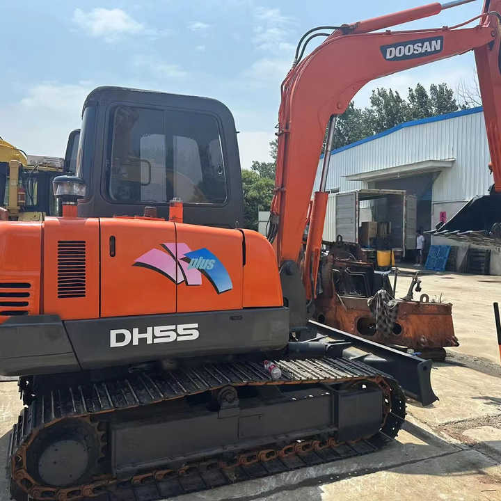 Used Digger Doosan Dh55 Construction Machinery Construction Digger Used Doosan Dh55 Cheap Excavator - Kettenbagger: das Bild 1 Used Digger Doosan Dh55 Construction Machinery Construction Digger Used Doosan Dh55 Cheap Excavator - Kettenbagger: das Bild 1