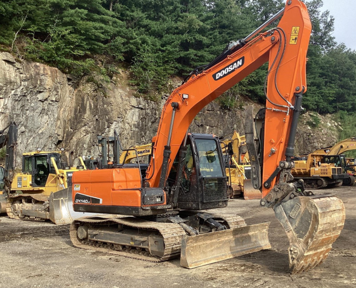 Used Excavator Doosan DX140 Excavators Mini Equipment Earth Moving Machinery Doosan Digger Excavator for Sale - Kettenbagger: das Bild 2 Used Excavator Doosan DX140 Excavators Mini Equipment Earth Moving Machinery Doosan Digger Excavator for Sale - Kettenbagger: das Bild 2