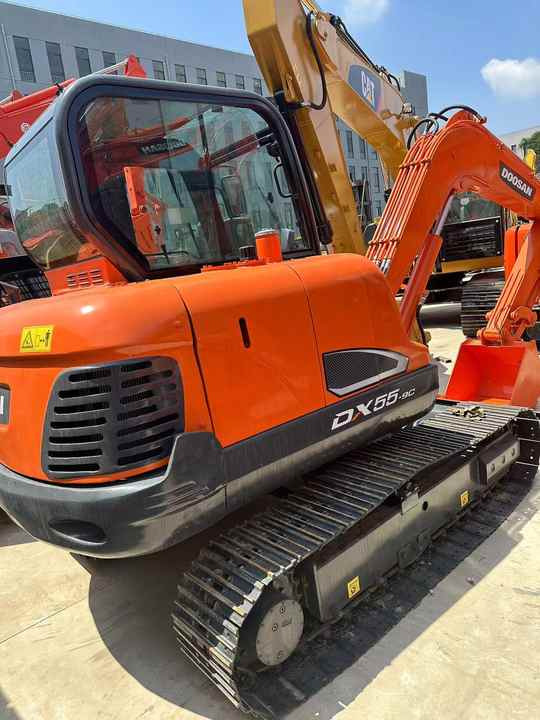 Used Excavator Doosan DX55 Excavators Mini Equipment Earth Moving Machinery Doosan Digger Excavator for Sale - Kettenbagger: das Bild 3 Used Excavator Doosan DX55 Excavators Mini Equipment Earth Moving Machinery Doosan Digger Excavator for Sale - Kettenbagger: das Bild 3