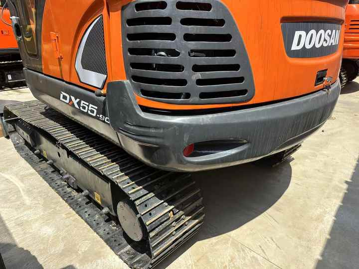 Used Excavator Doosan DX55 Excavators Mini Equipment Earth Moving Machinery Doosan Digger Excavator for Sale - Kettenbagger: das Bild 4 Used Excavator Doosan DX55 Excavators Mini Equipment Earth Moving Machinery Doosan Digger Excavator for Sale - Kettenbagger: das Bild 4
