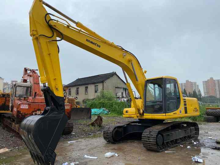 Used Good Quality Japan Original PC220-6 in Good Condition PC220-6 Komatsu - Kettenbagger: das Bild 4 Used Good Quality Japan Original PC220-6 in Good Condition PC220-6 Komatsu - Kettenbagger: das Bild 4