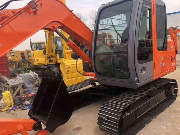 Used HITACHI ZX-70 - Bagger: das Bild 2 Used HITACHI ZX-70 - Bagger: das Bild 2