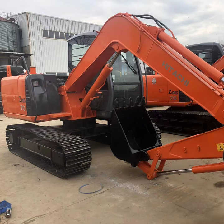 Used HITACHI ZX-70 - Bagger: das Bild 1 Used HITACHI ZX-70 - Bagger: das Bild 1