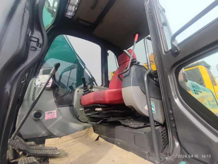 Used Japan Brand Kobelco SK260-8 Hydraulic Digger High Quality Kobelco Sk200 260 Crawler Excavator in Stock on Sale - Kettenbagger: das Bild 4 Used Japan Brand Kobelco SK260-8 Hydraulic Digger High Quality Kobelco Sk200 260 Crawler Excavator in Stock on Sale - Kettenbagger: das Bild 4