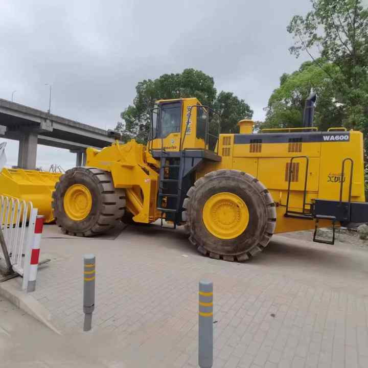 Used Wheel Loader Komatsu WA600-3 Good Working Condition High Quality Nice Price Original Japan Machine - Radlader: das Bild 5 Used Wheel Loader Komatsu WA600-3 Good Working Condition High Quality Nice Price Original Japan Machine - Radlader: das Bild 5