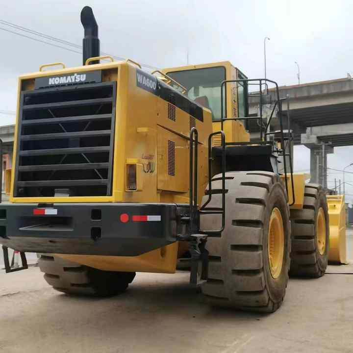 Used Wheel Loader Komatsu WA600-3 Good Working Condition High Quality Nice Price Original Japan Machine - Radlader: das Bild 1 Used Wheel Loader Komatsu WA600-3 Good Working Condition High Quality Nice Price Original Japan Machine - Radlader: das Bild 1