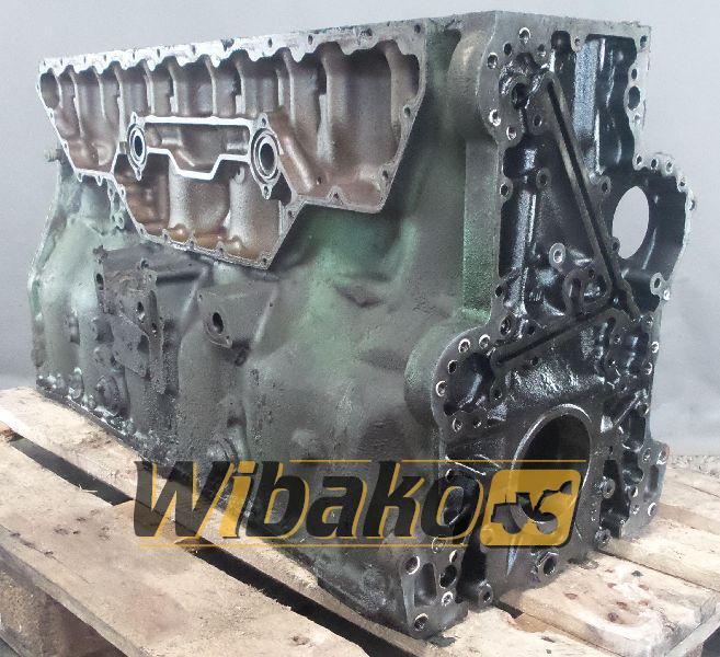 Crankcase Volvo D12D 9082987 - Kurbelgehäuse für Baumaschine: das Bild 1 Crankcase Volvo D12D 9082987 - Kurbelgehäuse für Baumaschine: das Bild 1