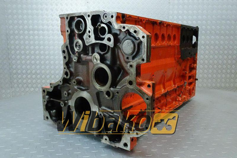 Crankcase for engine Deutz BF6M1013 04253527 - Kurbelgehäuse für Baumaschine: das Bild 1 Crankcase for engine Deutz BF6M1013 04253527 - Kurbelgehäuse für Baumaschine: das Bild 1