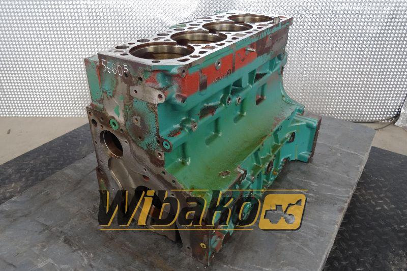 Crankcase for engine Volvo D5F 04915944 - Kurbelgehäuse für Baumaschine: das Bild 1 Crankcase for engine Volvo D5F 04915944 - Kurbelgehäuse für Baumaschine: das Bild 1