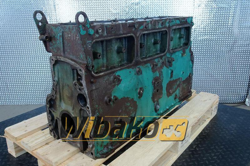 Crankcase for engine Volvo TD103 1001617 - Kurbelgehäuse für Baumaschine: das Bild 1 Crankcase for engine Volvo TD103 1001617 - Kurbelgehäuse für Baumaschine: das Bild 1