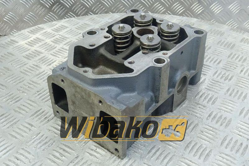 Cylinder head Deutz 04226574 - Zylinderkopf für Baumaschine: das Bild 1 Cylinder head Deutz 04226574 - Zylinderkopf für Baumaschine: das Bild 1