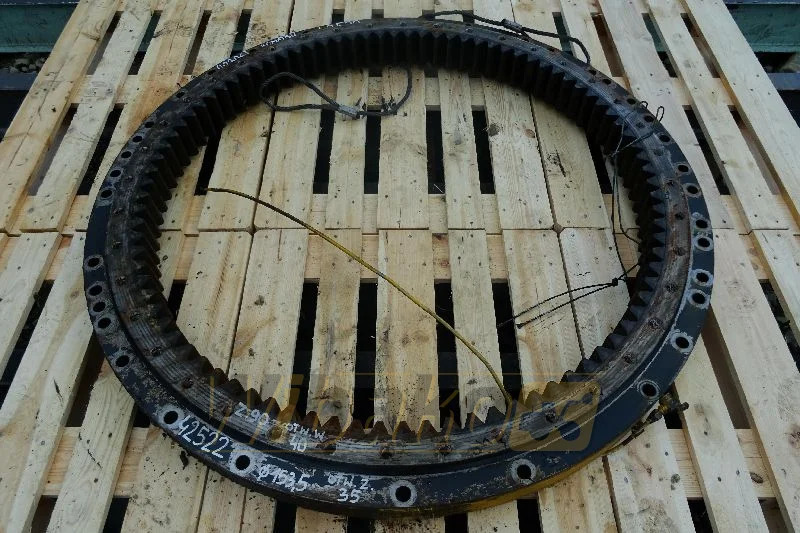 Komatsu PC290-6 - Drehkranz für Baumaschine: das Bild 1 Komatsu PC290-6 - Drehkranz für Baumaschine: das Bild 1