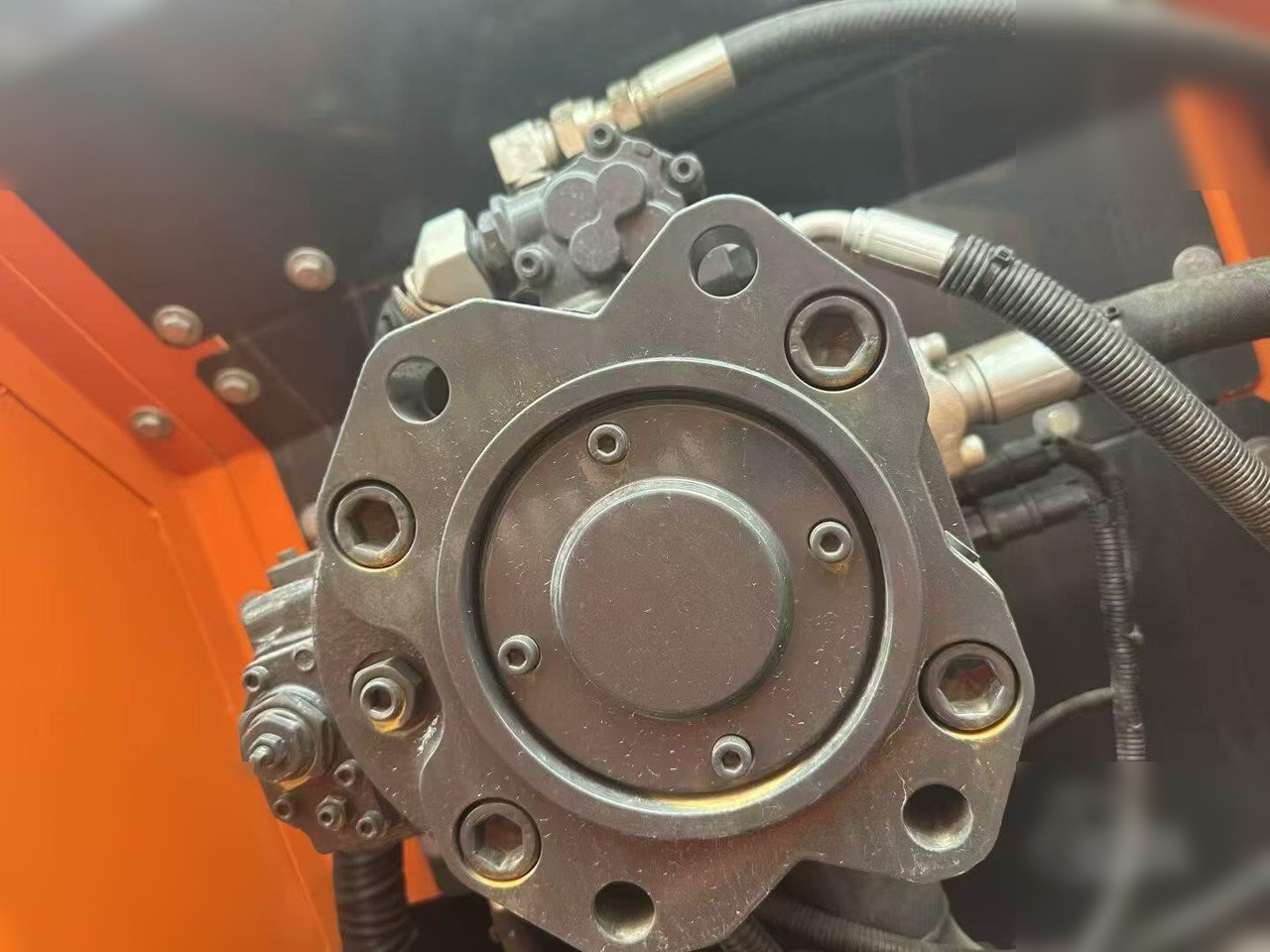 DOOSAN DX225 LC-9C - Kettenbagger: das Bild 3 DOOSAN DX225 LC-9C - Kettenbagger: das Bild 3
