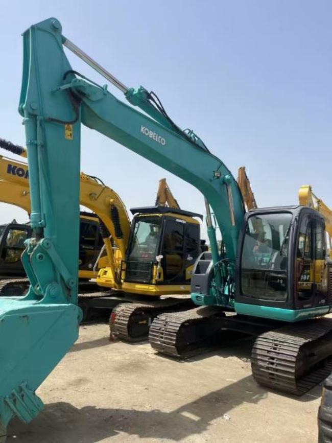 KOBELCO 135SR - Kettenbagger: das Bild 2 KOBELCO 135SR - Kettenbagger: das Bild 2