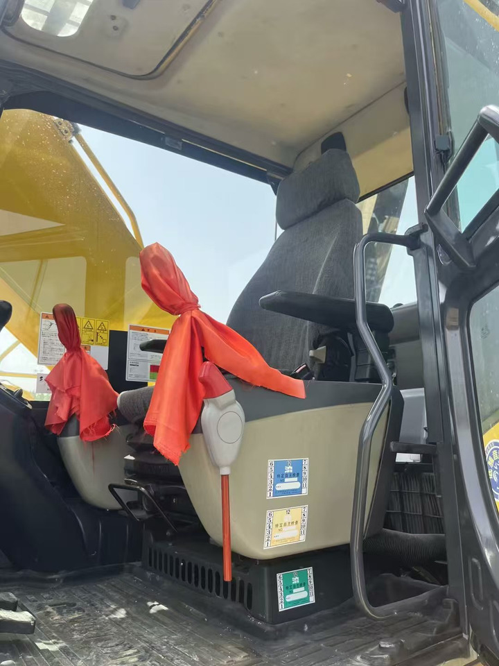 KOMATSU pc200 - Kettenbagger: das Bild 5 KOMATSU pc200 - Kettenbagger: das Bild 5