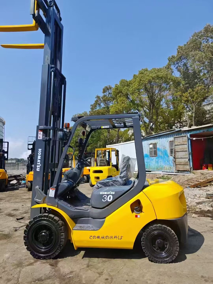 Komatsu FD50 - Dieselstapler: das Bild 2 Komatsu FD50 - Dieselstapler: das Bild 2