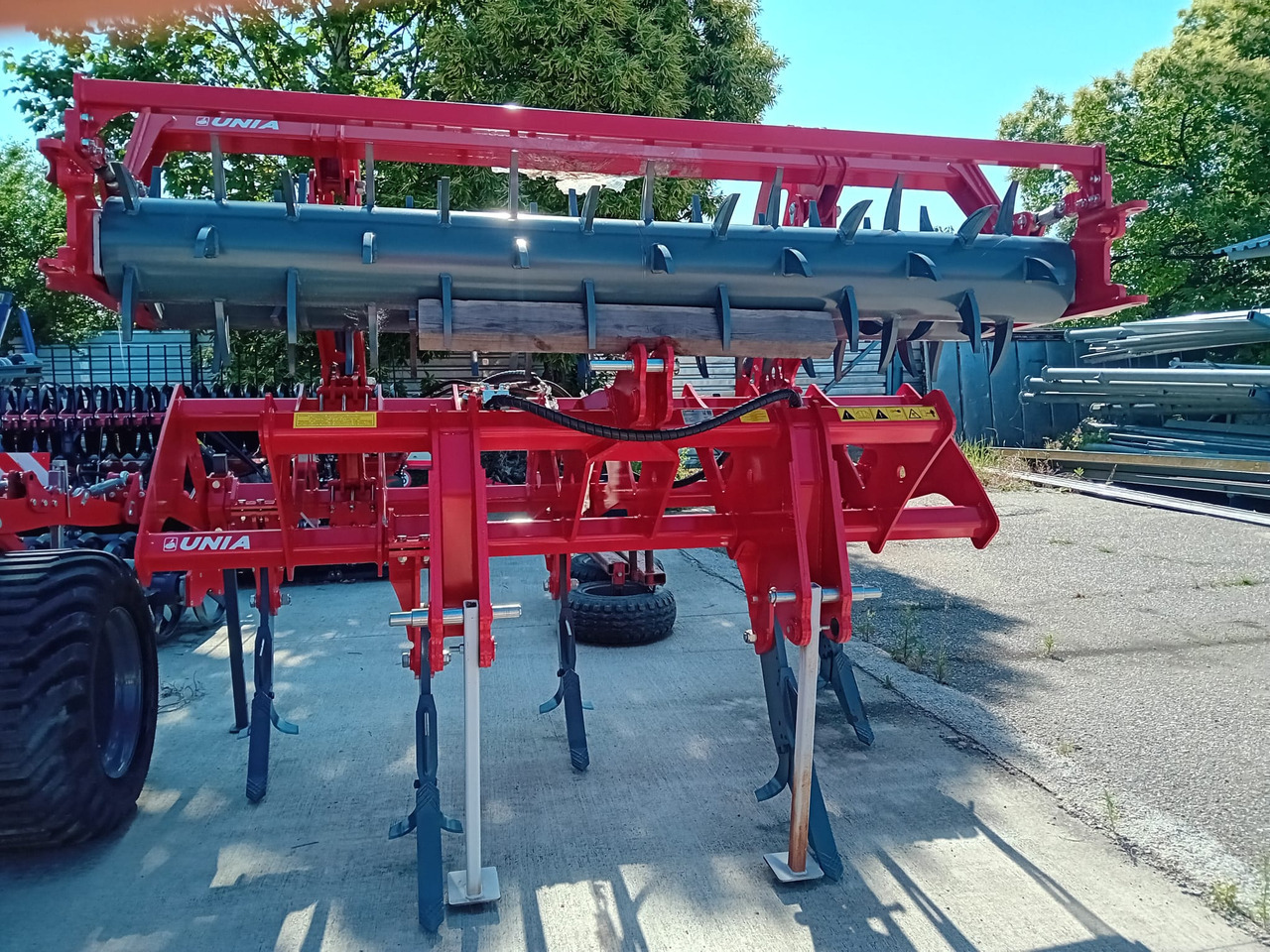 UNIA HARRIER B 3/5 - Tiefenlockerer: das Bild 1 UNIA HARRIER B 3/5 - Tiefenlockerer: das Bild 1