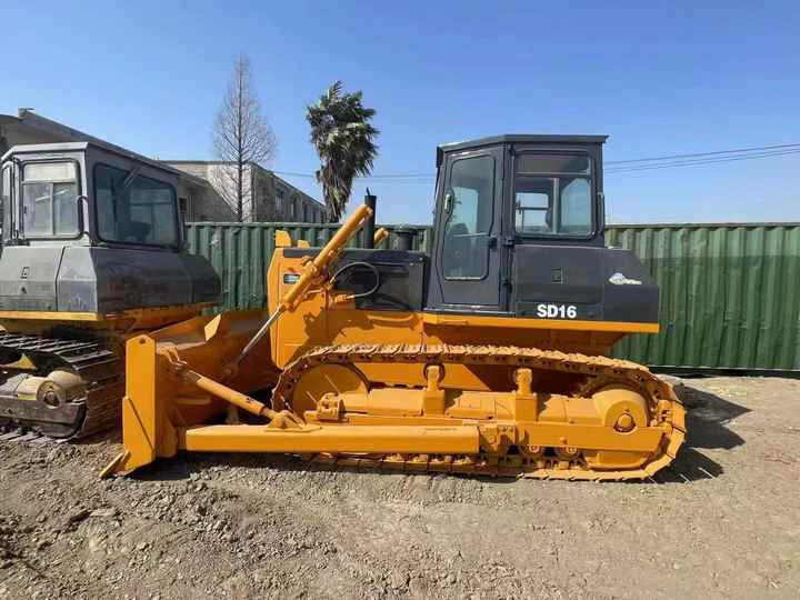 80% new low price Used shantui sd16 dozer excellent performance for sale used shantui sd16/sd22/sd32 bulldozer in stock - Bulldozer: das Bild 5 80% new low price Used shantui sd16 dozer excellent performance for sale used shantui sd16/sd22/sd32 bulldozer in stock - Bulldozer: das Bild 5