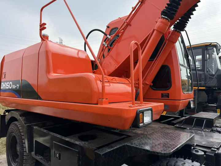90% Brand New Doosan Brand Dh150w-7 Wheel Excavator in Stock Used Korea Brand Doosan Dh55 Dh60 Dh150 Dh210 Excavator for Sale - Mobilbagger: das Bild 5 90% Brand New Doosan Brand Dh150w-7 Wheel Excavator in Stock Used Korea Brand Doosan Dh55 Dh60 Dh150 Dh210 Excavator for Sale - Mobilbagger: das Bild 5