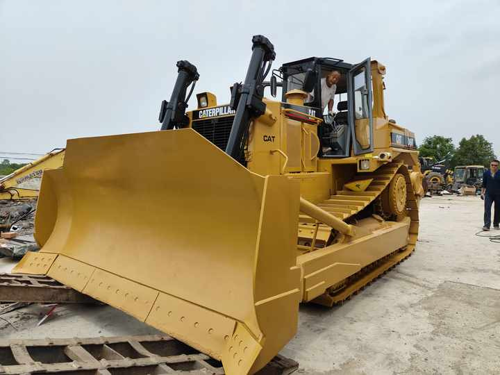 CAT D8R 90% New Bulldozer, Powerful, Low Price, and Very Good Quality - Bulldozer: das Bild 4 CAT D8R 90% New Bulldozer, Powerful, Low Price, and Very Good Quality - Bulldozer: das Bild 4