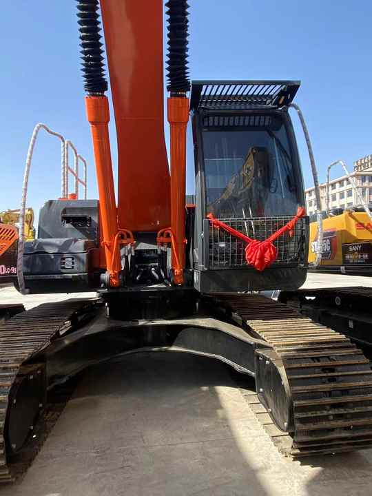 Hitachi Brand Zx210 Crawler Excavator 21tons Digger for Sale Used Hitachi Zx200 210 350 Excavator in Stock on Sale - Kettenbagger: das Bild 3 Hitachi Brand Zx210 Crawler Excavator 21tons Digger for Sale Used Hitachi Zx200 210 350 Excavator in Stock on Sale - Kettenbagger: das Bild 3