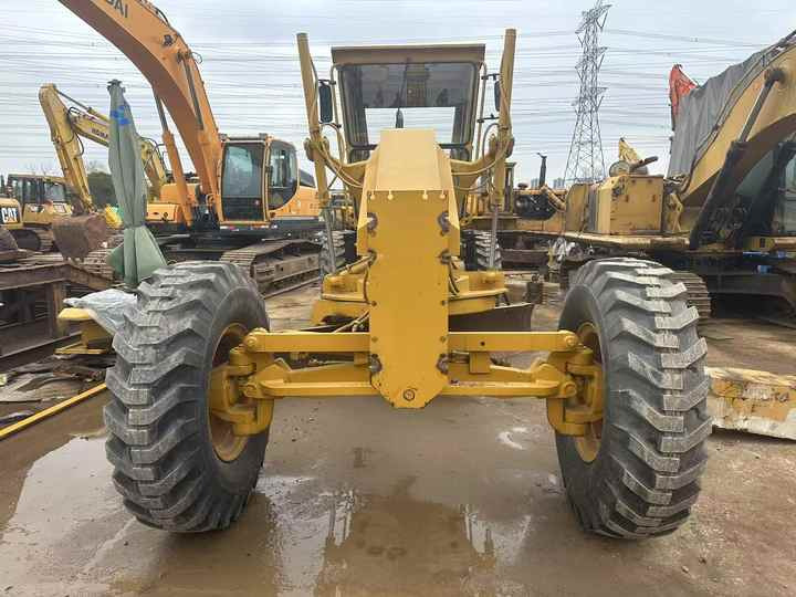 Low-price second-hand Cat Grader 140H with outstanding performance Carterpillarused 140H grader for sale - Grader: das Bild 4 Low-price second-hand Cat Grader 140H with outstanding performance Carterpillarused 140H grader for sale - Grader: das Bild 4