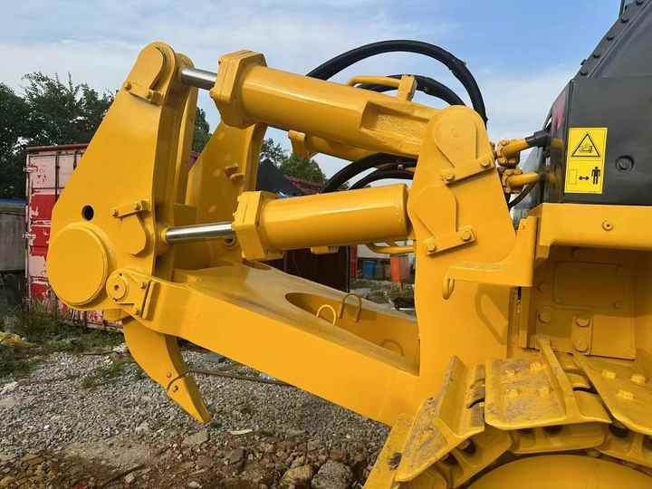 Bulldozer Perfect Condition Almost New Quality Used  China Brand  SHANTUI  SD32 Dozer for Sale SD16 SD16 SD32 S Made in China: das Bild 6