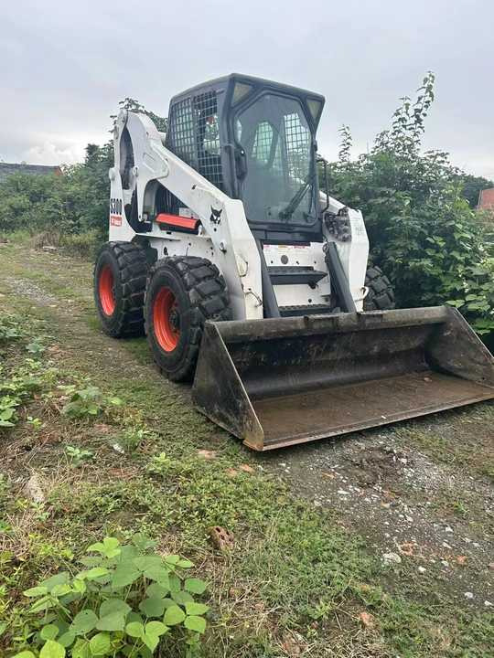 Second Hand BOBCAT S300 Skid-steer Loader with Very Good Performance Is for Sale at a Low Price - Kompaktlader: das Bild 2 Second Hand BOBCAT S300 Skid-steer Loader with Very Good Performance Is for Sale at a Low Price - Kompaktlader: das Bild 2