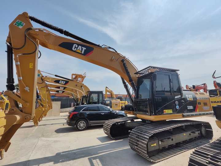 USED CAT 320 Excavator with Wide Track Shoe for Sale - Kettenbagger: das Bild 3 USED CAT 320 Excavator with Wide Track Shoe for Sale - Kettenbagger: das Bild 3