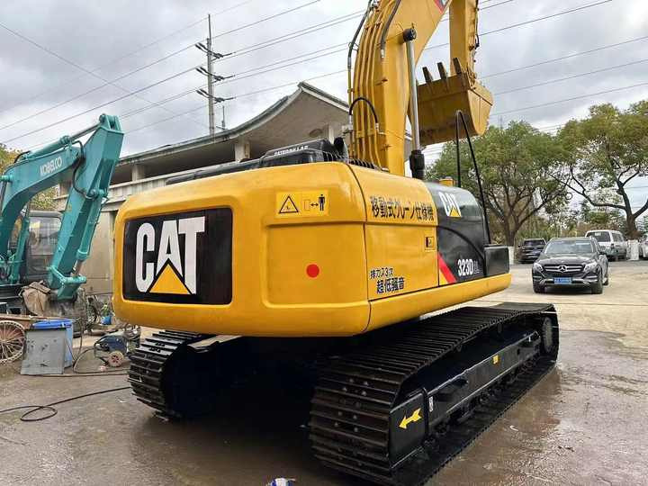 Used Caterpillar 323d Excavator for Sale Original Caterpillar 320 330 323 336d Excavator on Sale - Kettenbagger: das Bild 2 Used Caterpillar 323d Excavator for Sale Original Caterpillar 320 330 323 336d Excavator on Sale - Kettenbagger: das Bild 2