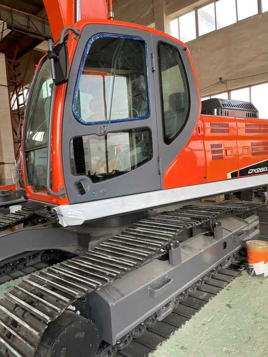 Used Digger DOOSAN DX260 Construction Machinery Construction Digger Used DOOSAN DX260 Cheap Excavator - Kettenbagger: das Bild 4 Used Digger DOOSAN DX260 Construction Machinery Construction Digger Used DOOSAN DX260 Cheap Excavator - Kettenbagger: das Bild 4
