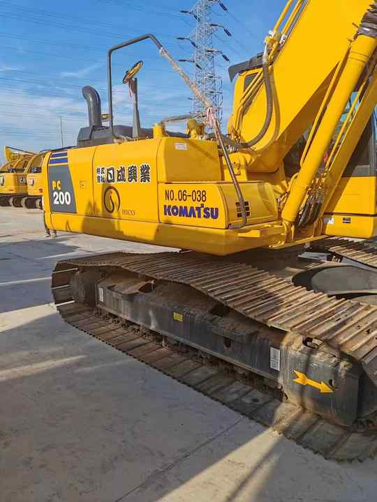 Used Japan Brand komatsu Pc200-8N1 with Wide Tackhoe for Sale Anhui Zhaomi Construction Machinery - Kettenbagger: das Bild 2 Used Japan Brand komatsu Pc200-8N1 with Wide Tackhoe for Sale Anhui Zhaomi Construction Machinery - Kettenbagger: das Bild 2