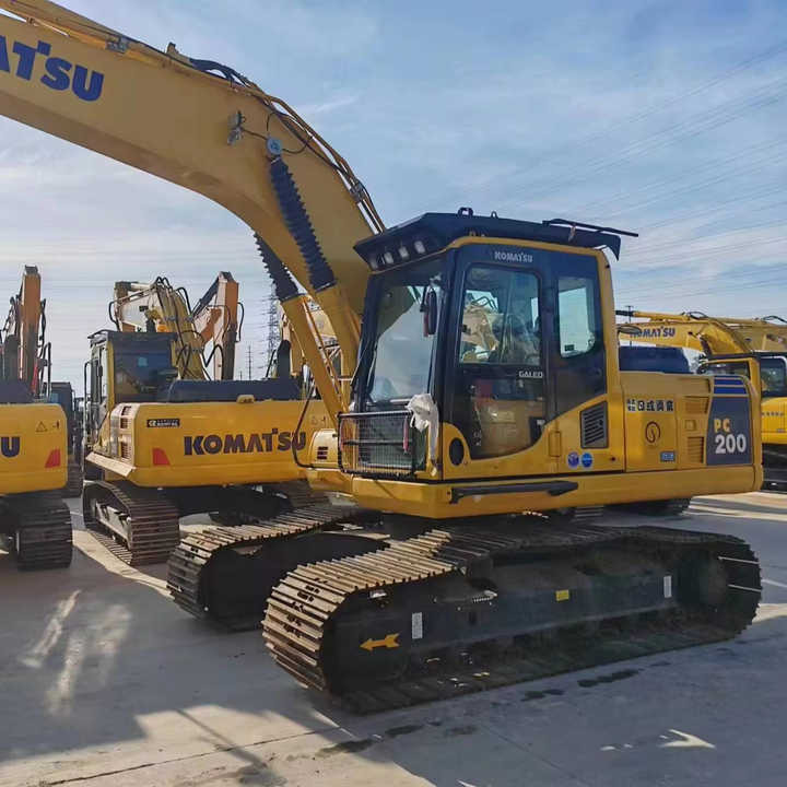 Used Japan Brand komatsu Pc200-8N1 with Wide Tackhoe for Sale Anhui Zhaomi Construction Machinery - Kettenbagger: das Bild 1 Used Japan Brand komatsu Pc200-8N1 with Wide Tackhoe for Sale Anhui Zhaomi Construction Machinery - Kettenbagger: das Bild 1