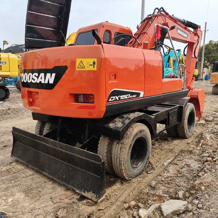 Used Original Doosan Dx150w-9 Wheel Excavator for Sale - Mobilbagger: das Bild 2 Used Original Doosan Dx150w-9 Wheel Excavator for Sale - Mobilbagger: das Bild 2