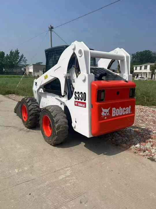 Very Low Price American Brand Used Bobcat S330 Skid Steer Loader with Superior Performance for Sale S160/S180/S300 in Stock - Kompaktlader: das Bild 4 Very Low Price American Brand Used Bobcat S330 Skid Steer Loader with Superior Performance for Sale S160/S180/S300 in Stock - Kompaktlader: das Bild 4
