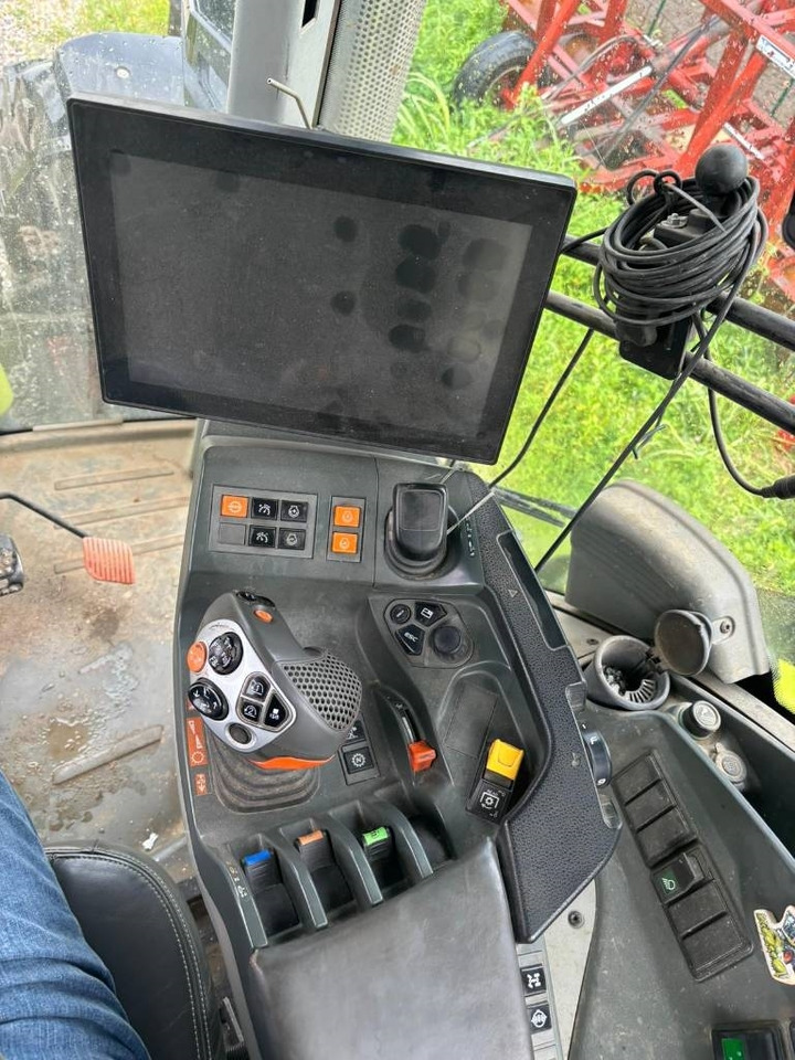 Claas Axion 830 Cmatic - Traktor: das Bild 2 Claas Axion 830 Cmatic - Traktor: das Bild 2