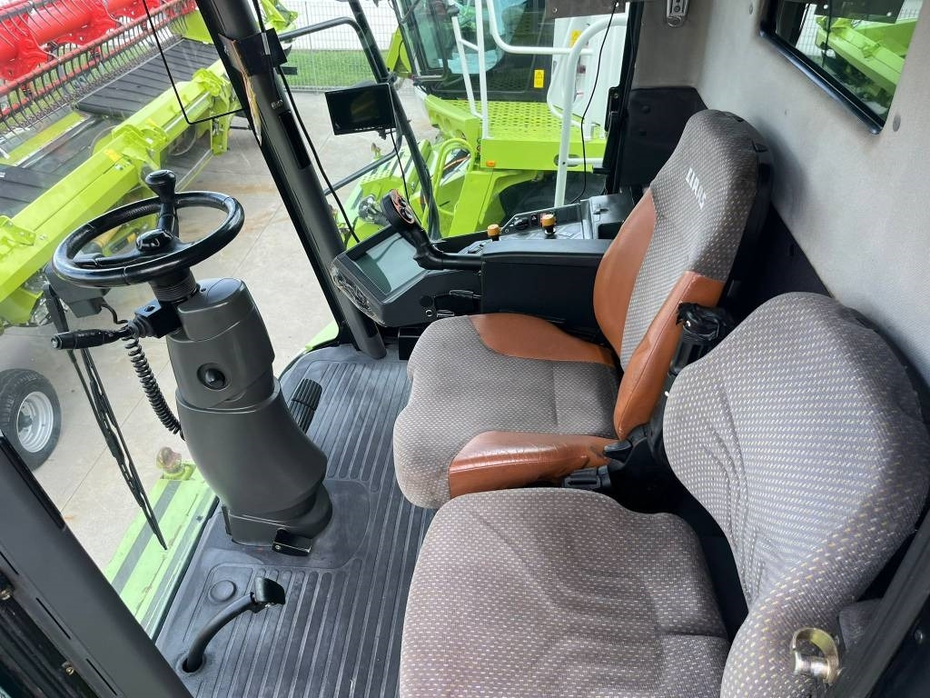 Claas Lexion 560 TT - Mähdrescher: das Bild 4 Claas Lexion 560 TT - Mähdrescher: das Bild 4