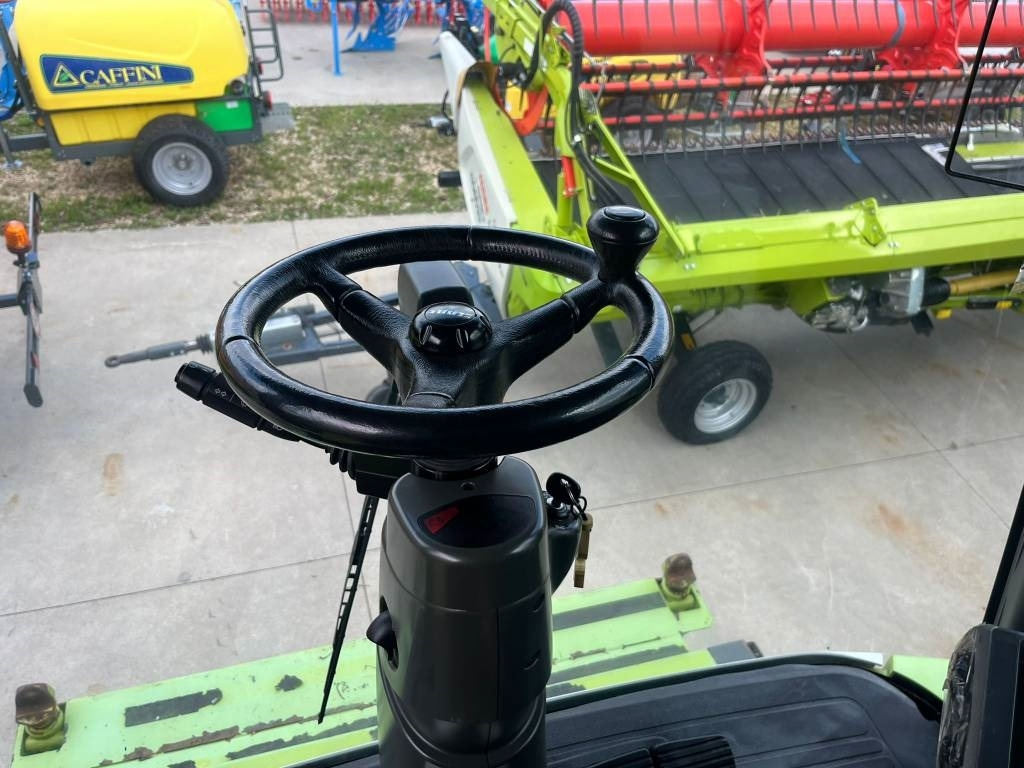 Claas Lexion 560 TT - Mähdrescher: das Bild 3 Claas Lexion 560 TT - Mähdrescher: das Bild 3