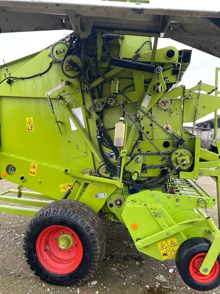 Claas Variant 280 - Rundballenpresse: das Bild 3 Claas Variant 280 - Rundballenpresse: das Bild 3