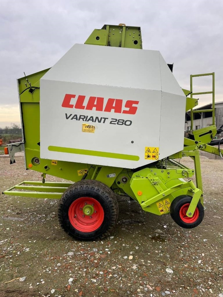 Claas Variant 280 - Rundballenpresse: das Bild 5 Claas Variant 280 - Rundballenpresse: das Bild 5