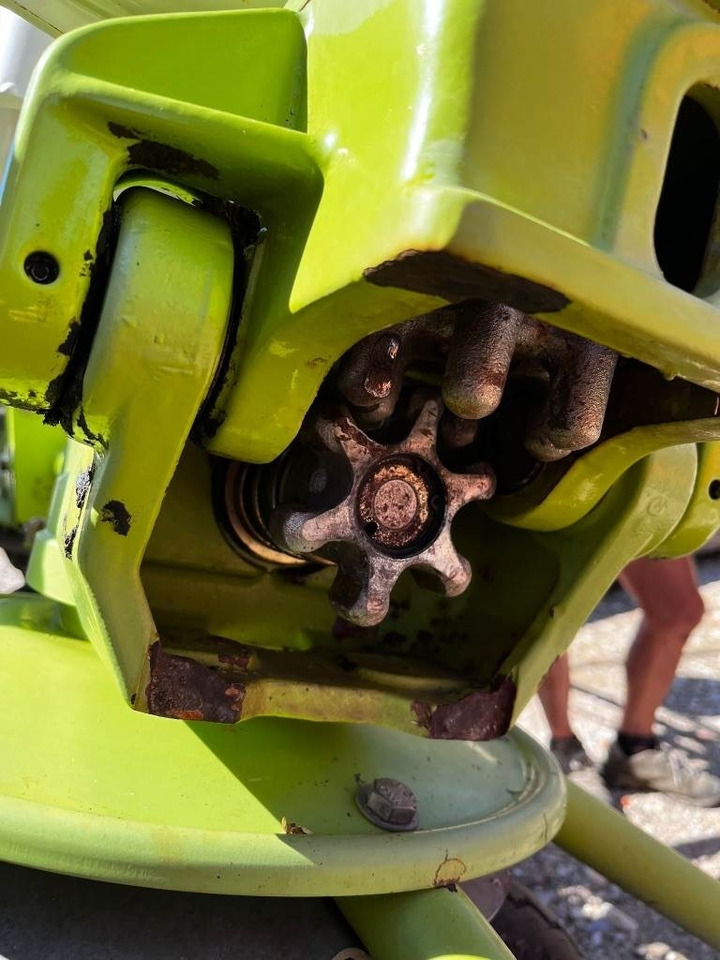 Claas Volto 900 T - Heuwender/ Wenderechen: das Bild 2 Claas Volto 900 T - Heuwender/ Wenderechen: das Bild 2