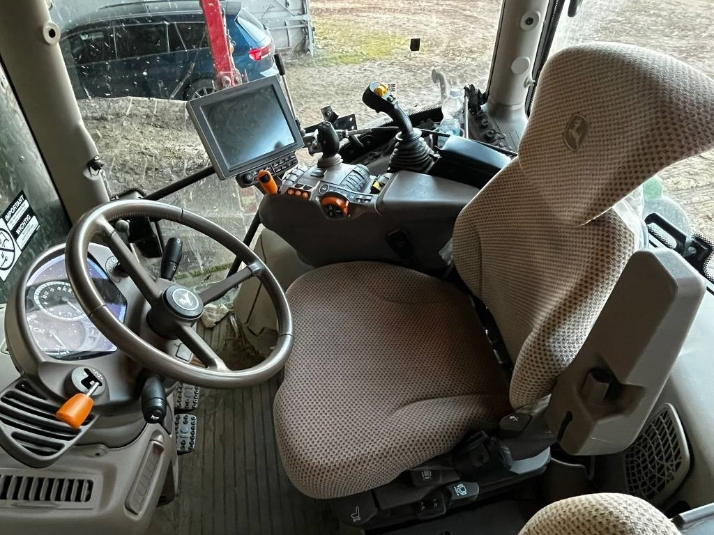 John Deere 6145 R - Traktor: das Bild 5 John Deere 6145 R - Traktor: das Bild 5