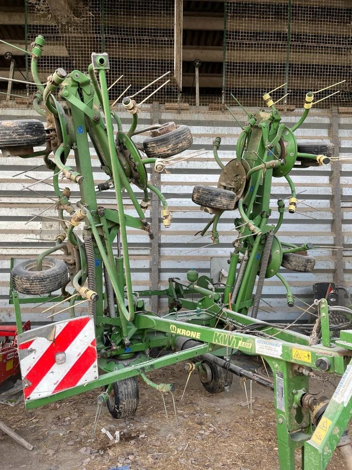 Krone KWT 882 - Heuwender/ Wenderechen: das Bild 1 Krone KWT 882 - Heuwender/ Wenderechen: das Bild 1