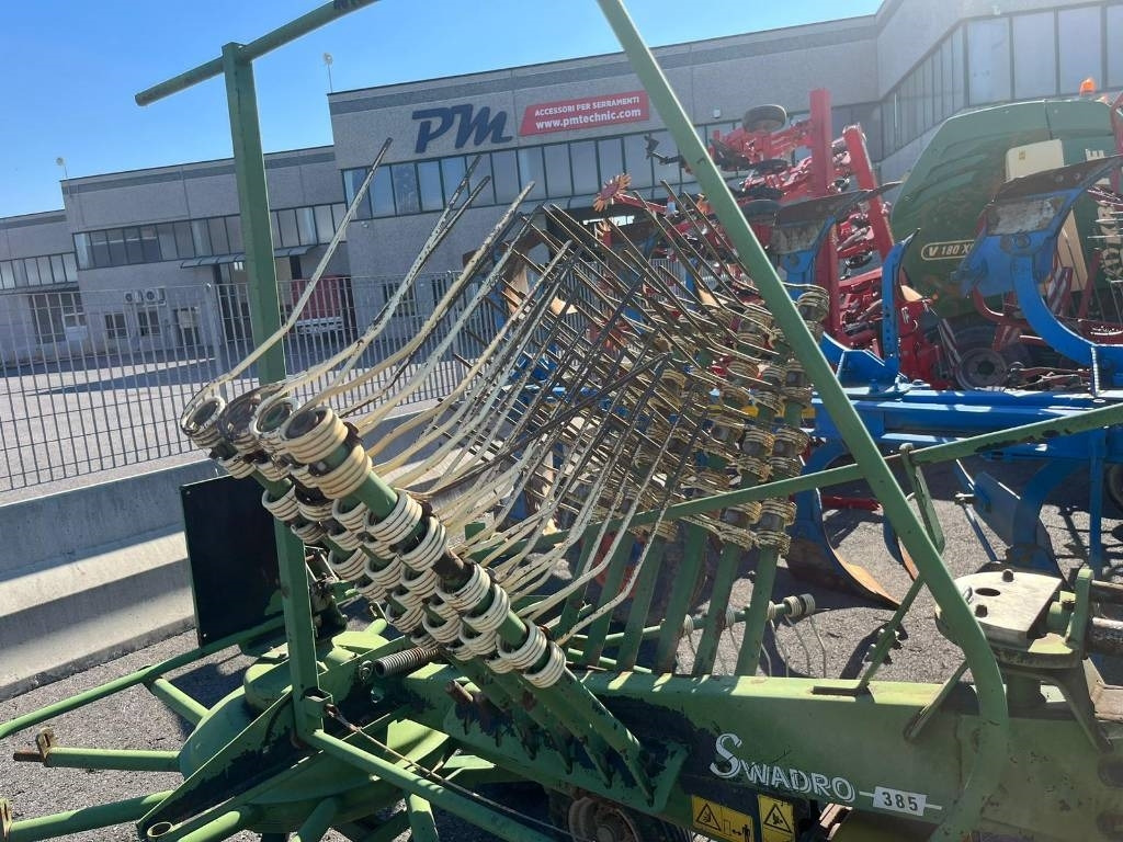 Krone SWADRO 385 - Ballenwickelgerät: das Bild 5 Krone SWADRO 385 - Ballenwickelgerät: das Bild 5