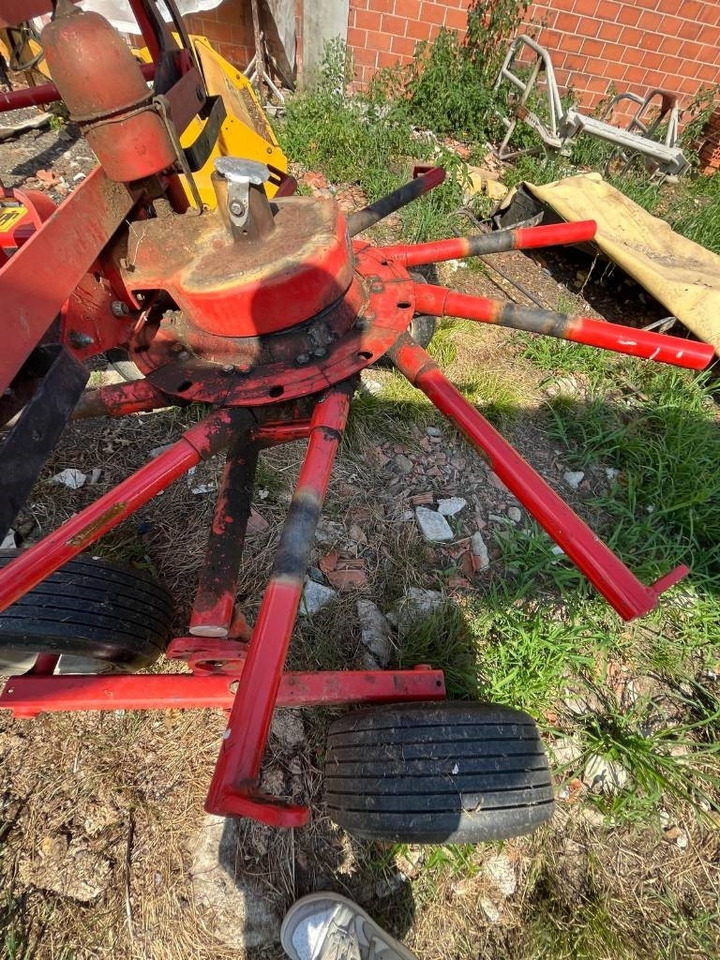 Kuhn GA3801 GM - Heuwender/ Wenderechen: das Bild 2 Kuhn GA3801 GM - Heuwender/ Wenderechen: das Bild 2