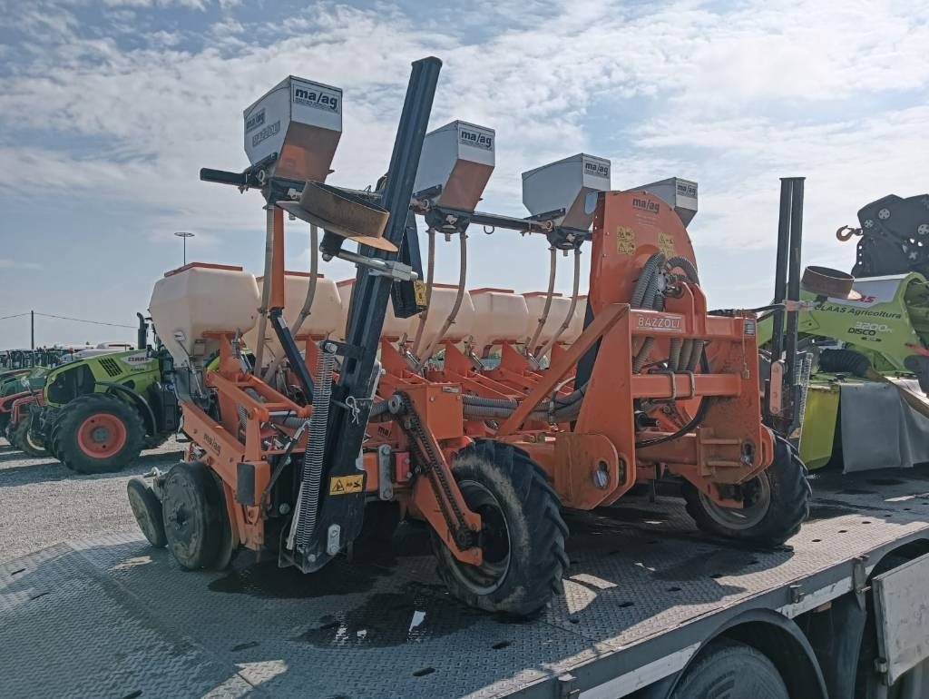 MAAG SDE8TEM - Einzelkornsämaschine: das Bild 2 MAAG SDE8TEM - Einzelkornsämaschine: das Bild 2