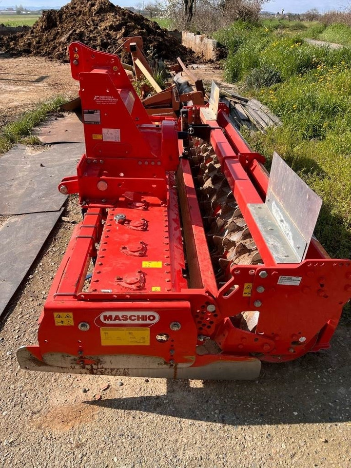 Maschio DC 3000 - Kreiselegge: das Bild 4 Maschio DC 3000 - Kreiselegge: das Bild 4