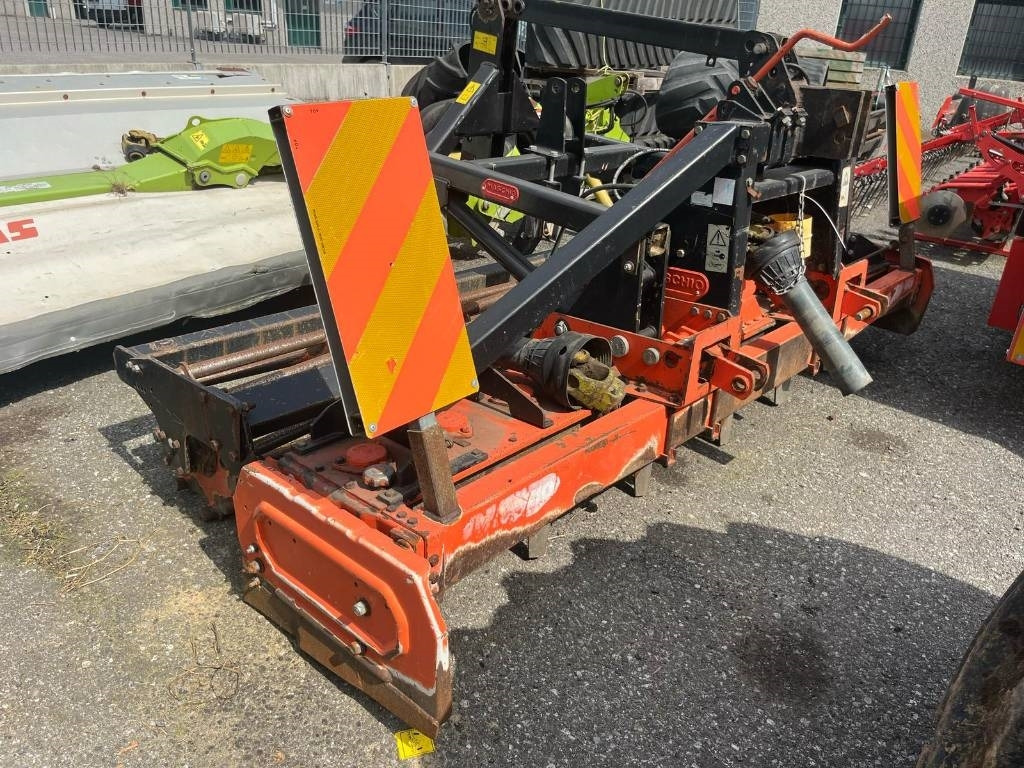 Maschio DM 3000 - Egge: das Bild 1 Maschio DM 3000 - Egge: das Bild 1