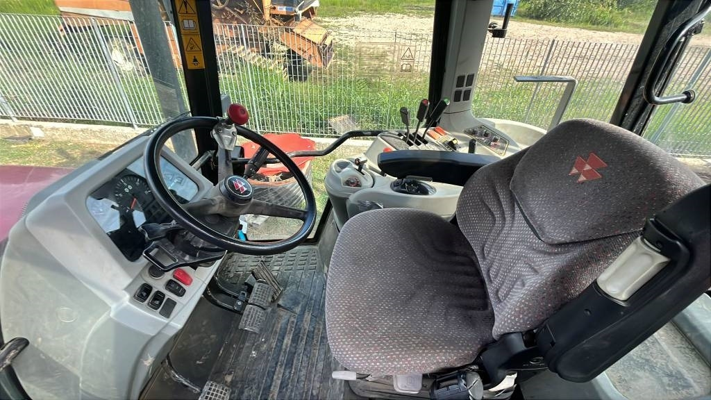 Massey Ferguson 5470 - Traktor: das Bild 3 Massey Ferguson 5470 - Traktor: das Bild 3